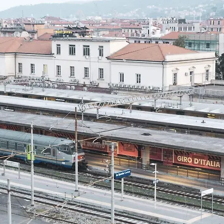 Il Giardino Nella Casa Storta *